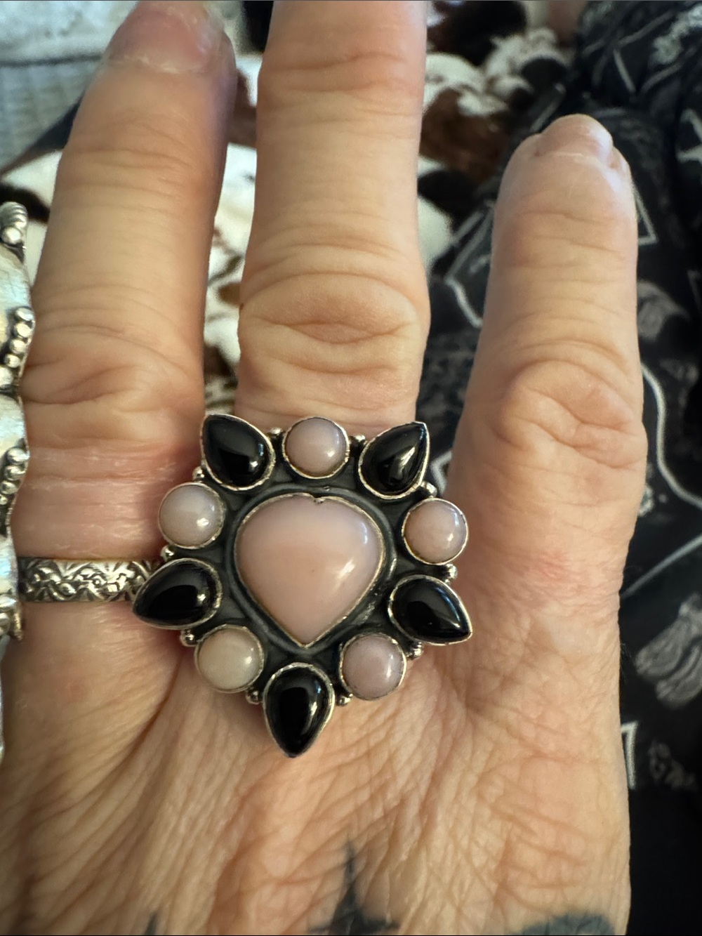 Sterling Silver Pink conch Heart and Black onyx  Statement Ring